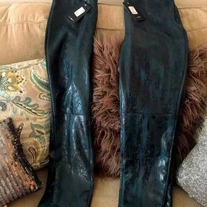 New thick deep green snake print leggings